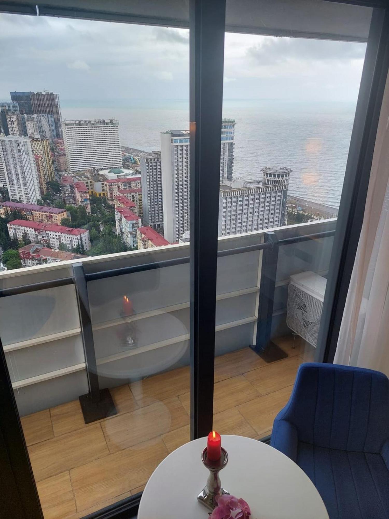 Apart-Hotel Orbi City Batumi Exterior photo
