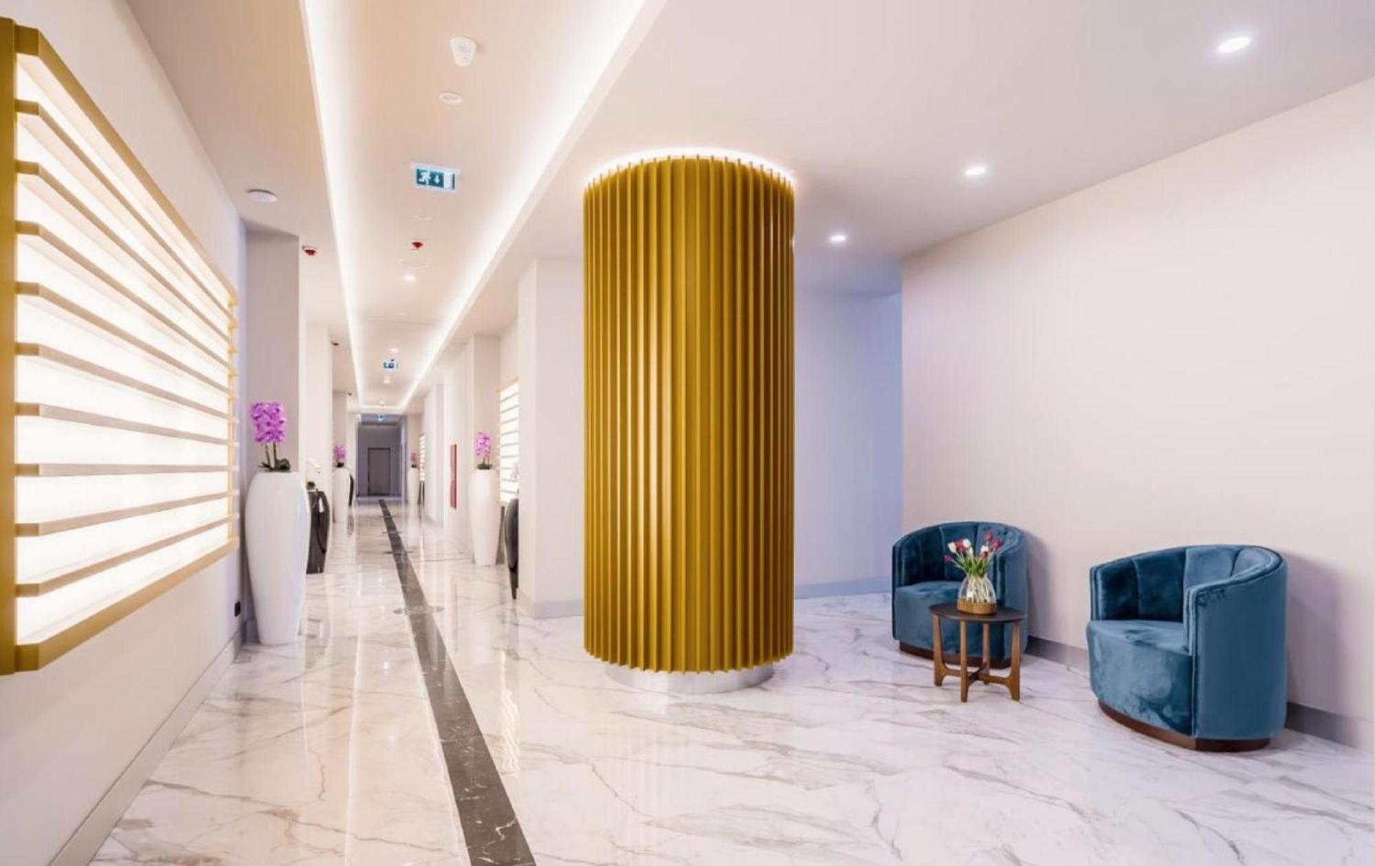 Apart-Hotel Orbi City Batumi Exterior photo