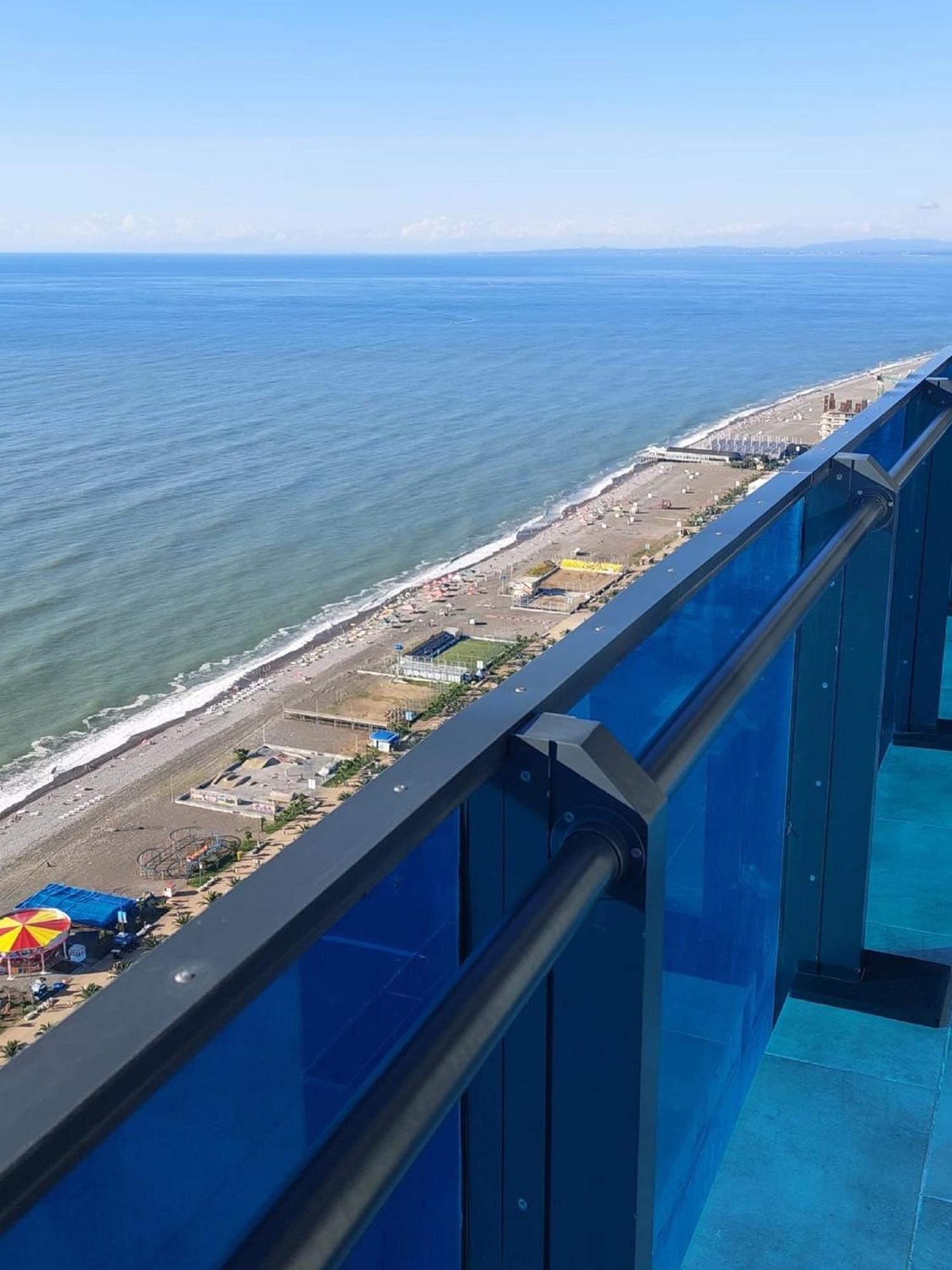 Apart-Hotel Orbi City Batumi Exterior photo