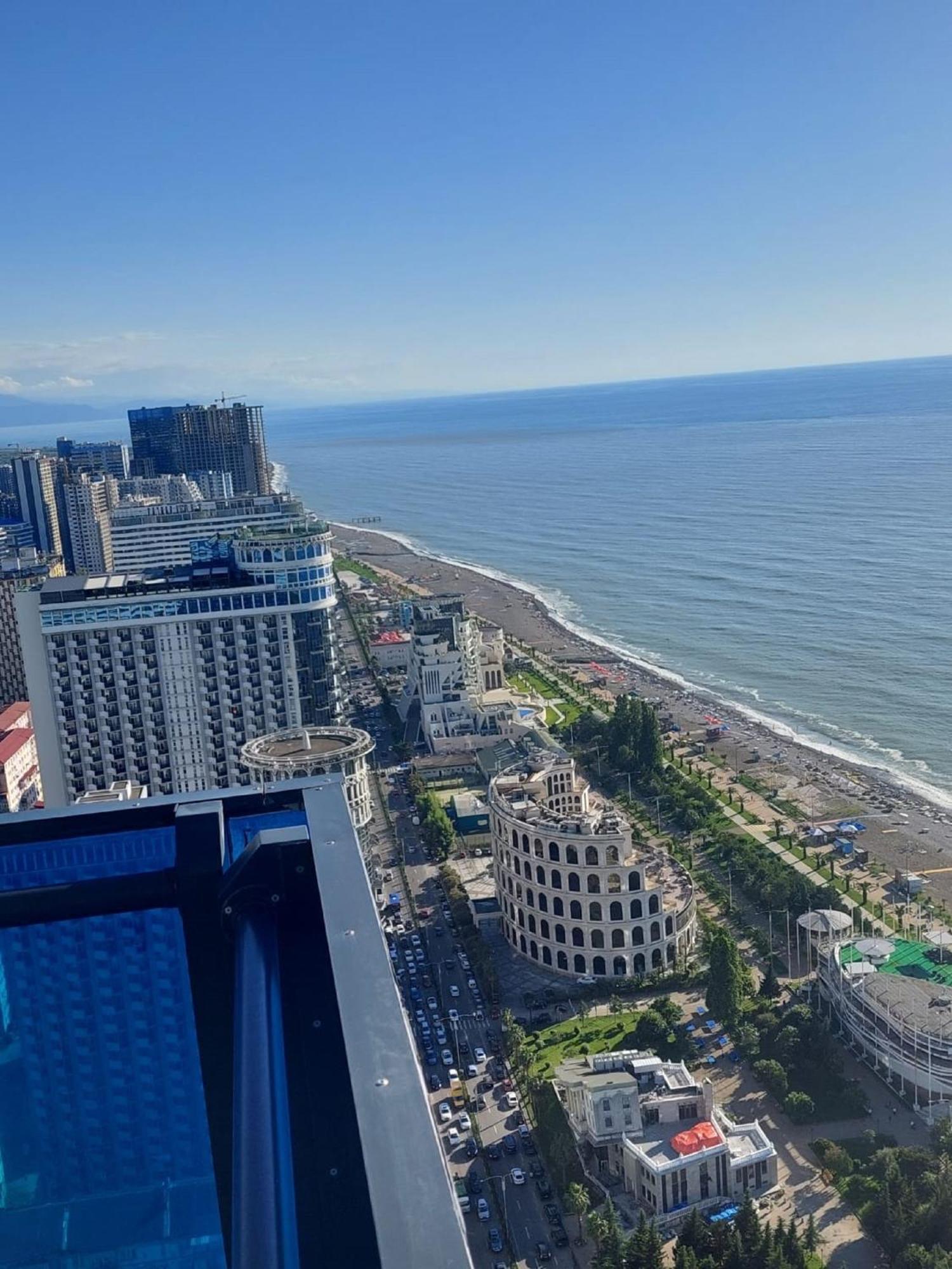 Apart-Hotel Orbi City Batumi Exterior photo