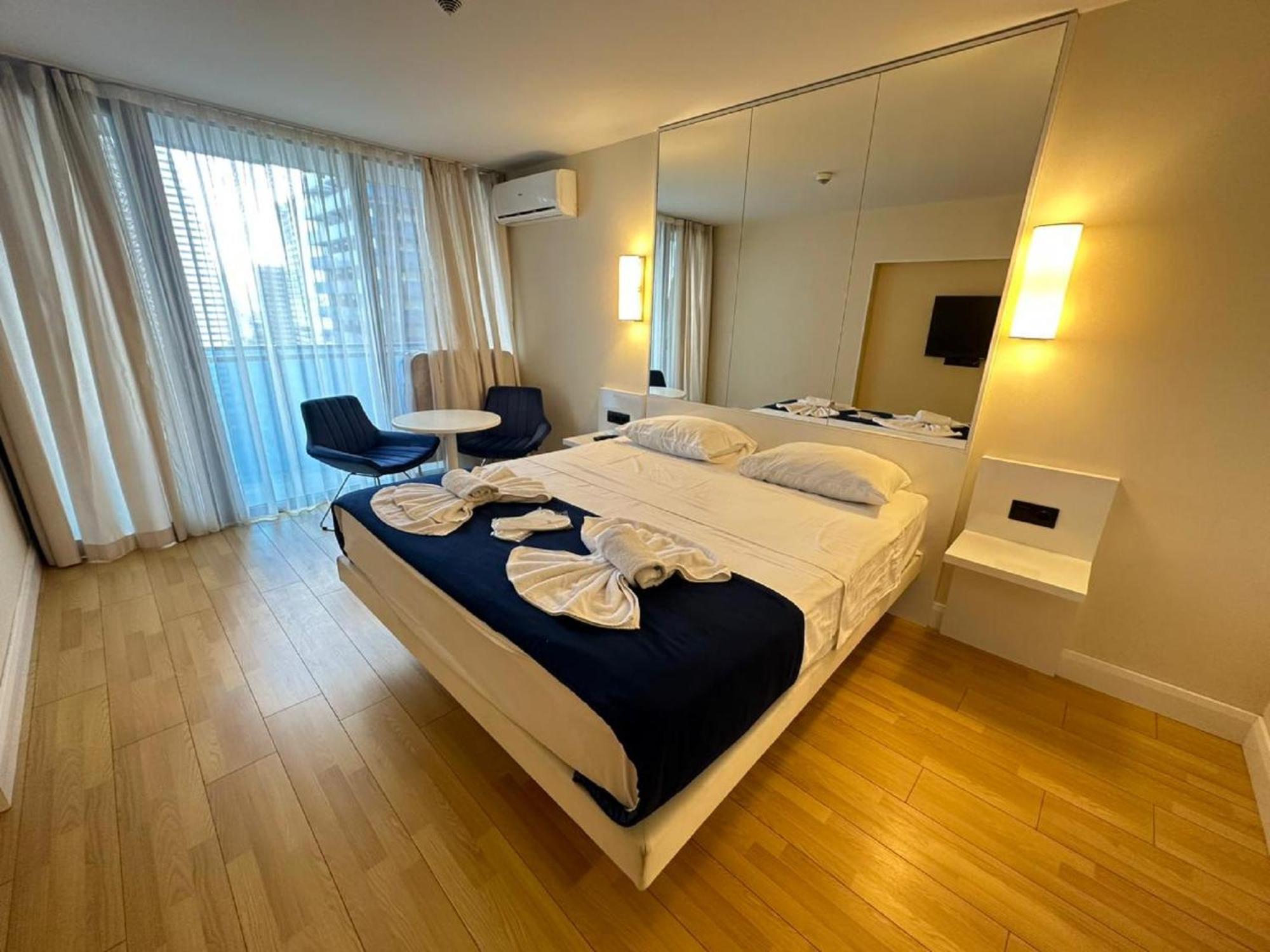 Apart-Hotel Orbi City Batumi Exterior photo