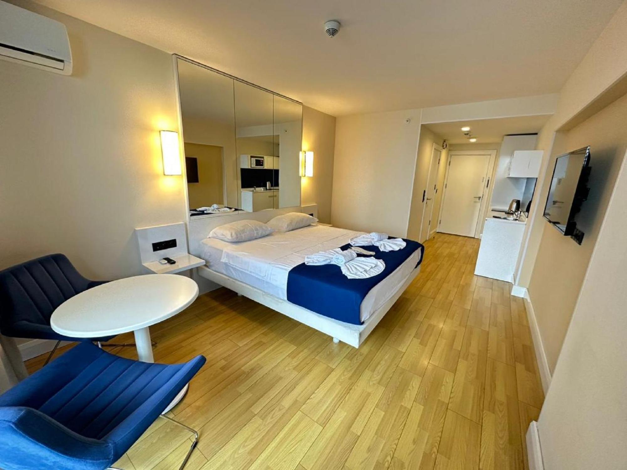 Apart-Hotel Orbi City Batumi Exterior photo