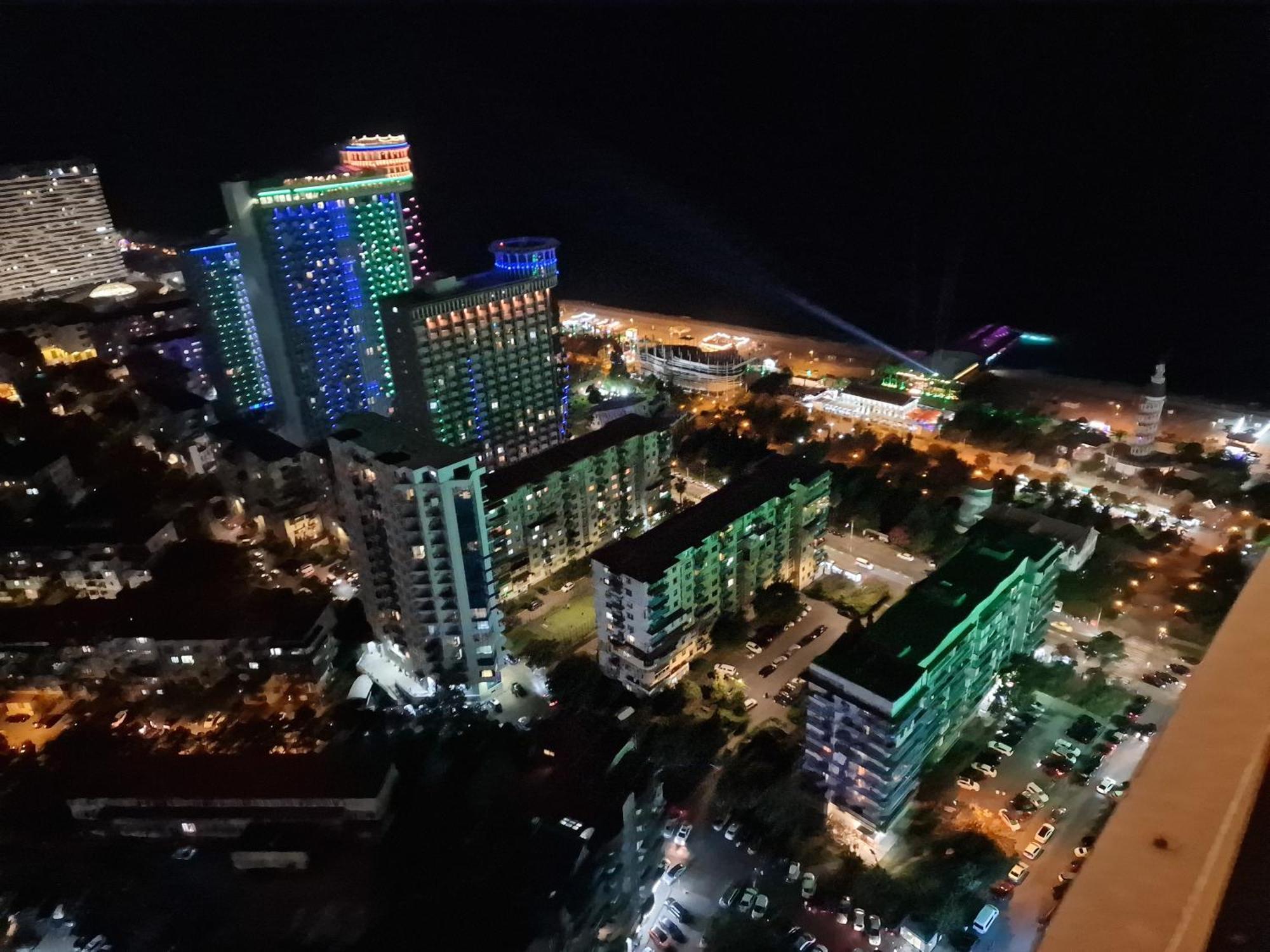 Apart-Hotel Orbi City Batumi Exterior photo